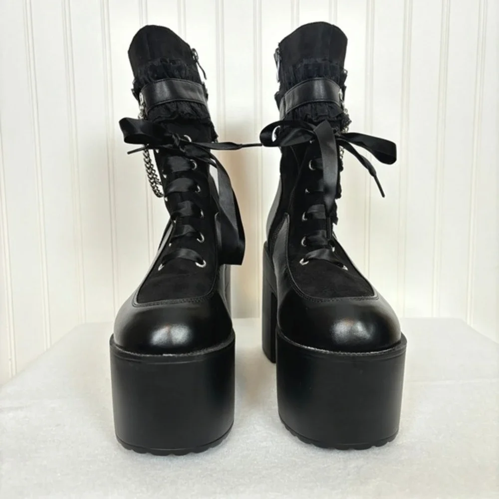 Hot Topic Black Ruffle Chain‎ Platform Boots size 11 Gothic Punk Whimsigoth Rock